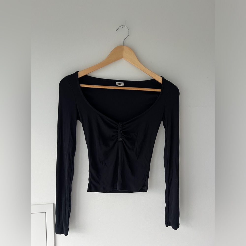 Aritzia Sunday Best Black Long-sleeve Hank Henley Top